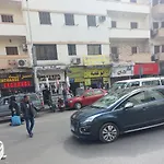 شقة فندقية بجوار محطة مترو الدقي