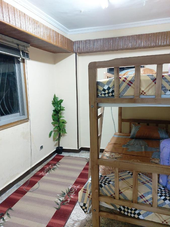 شقة فندقية بجوار محطة مترو الدقي Apartment